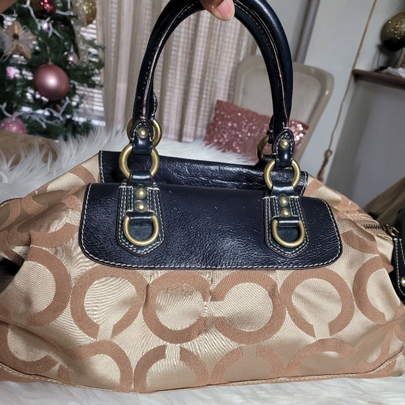 Coach Satchel purse - Picture 4 of 7